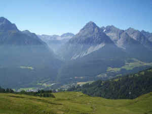 wpe15.jpg (22710 bytes)